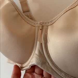Wacoal Beige Women's Bra Size 36C